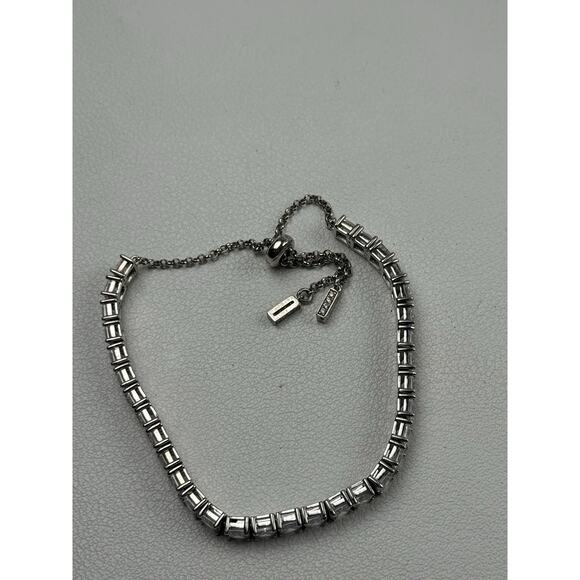 Jeulia Adjustable Sterling Silver Clear Tennis Bracelet - Picture 5 of 10